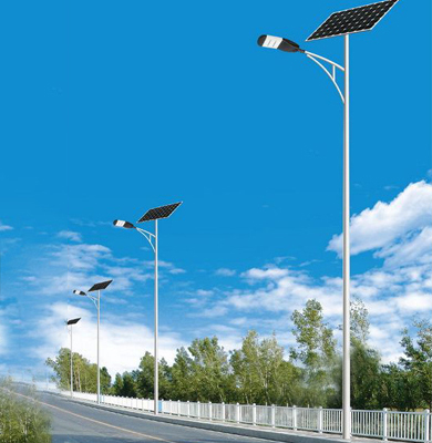 1742828123952659.jpg 乌尔禾太阳能路灯.jpg