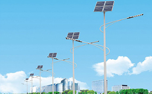 北方冬季乌尔禾太阳能路灯的保养要点