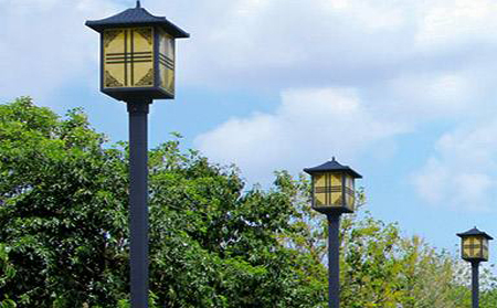 太阳能乌尔禾庭院灯怎么选亮度与续航更耐用 太阳能乌尔禾庭院灯怎么选亮度与续航更耐用